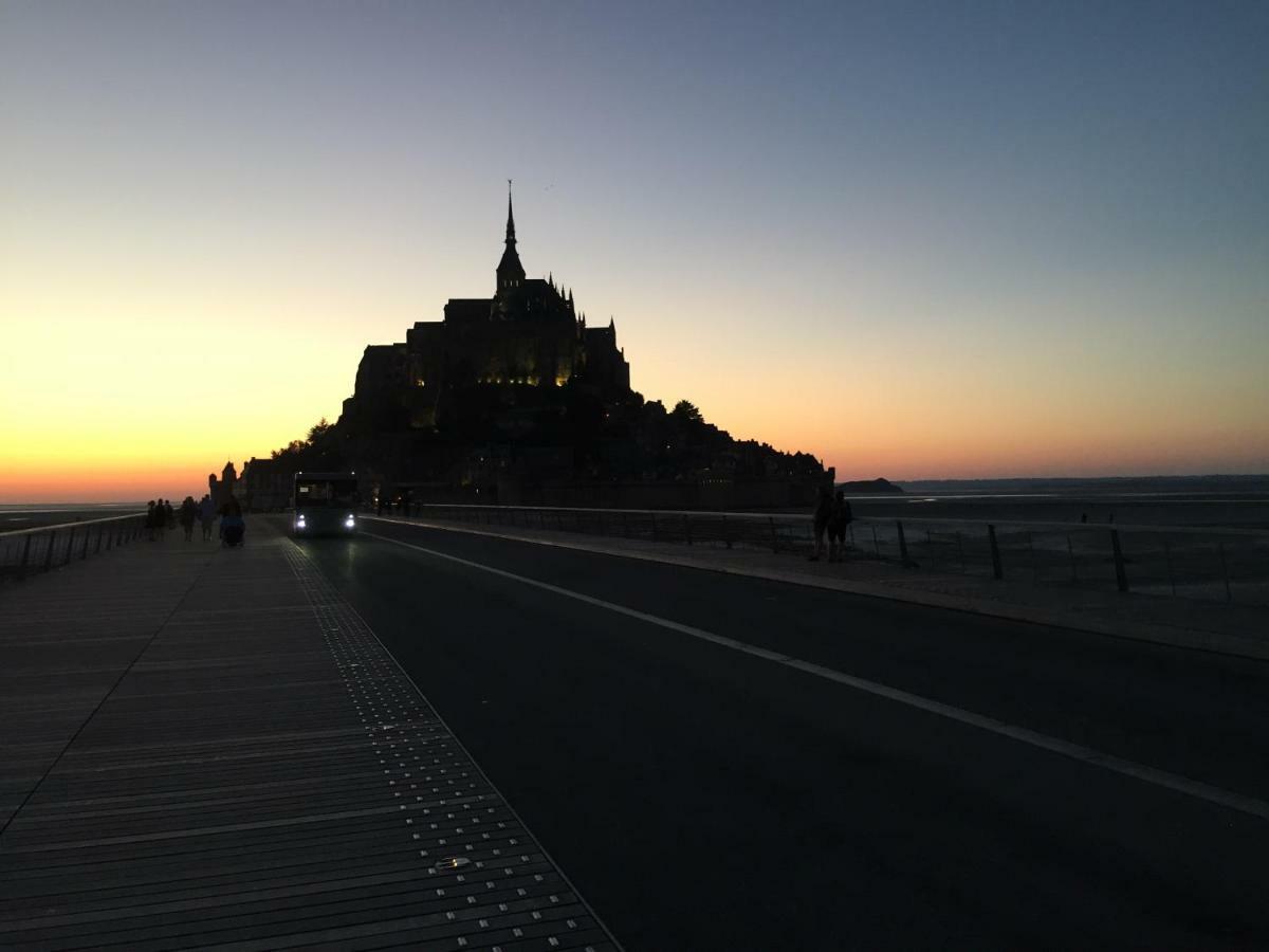 Les Prairies Du Mont - Le Gite De La Chapelle Sougeal Ngoại thất bức ảnh
